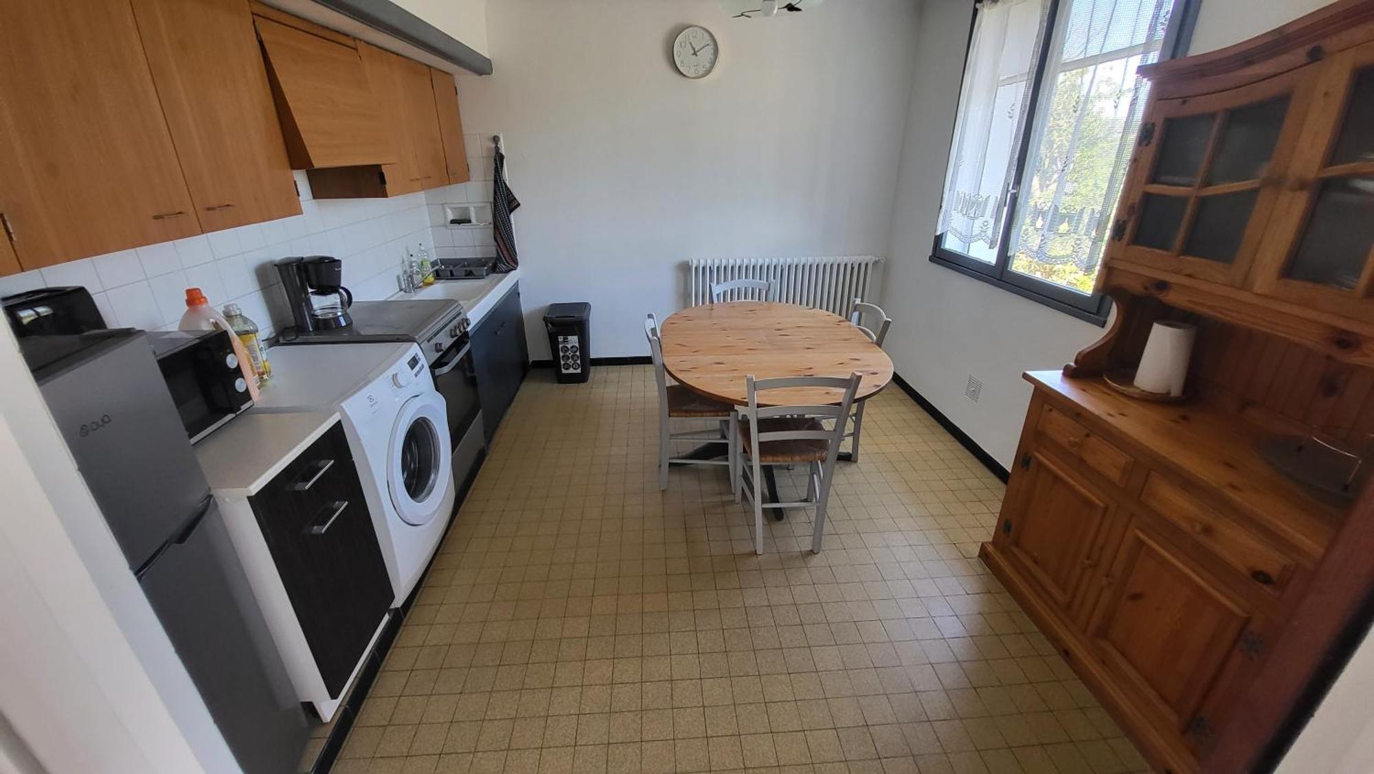 Bel Appartement Vinassan Exteriör bild